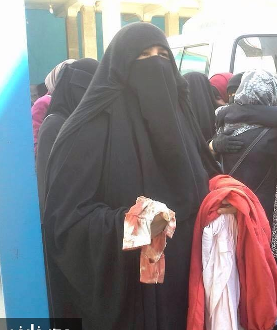 من حرق قلب أم على إبنها...