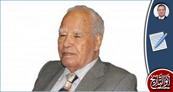 د.الطاهر مكي عميد الدراسات الأدبية